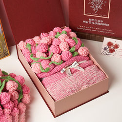 Birthday Gift 520 for Girlfriend, Wife, Female Friend, Graduation Gift for Mom, Best Friend, Practical Rose Bouquet, Blanket, Newlywed