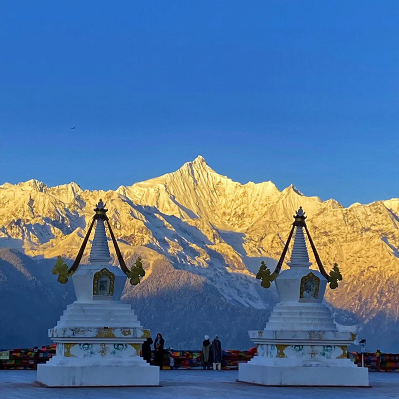 云南纯玩0购物旅游6天丽江大理洱海梅里雪山飞来寺日照金山双廊