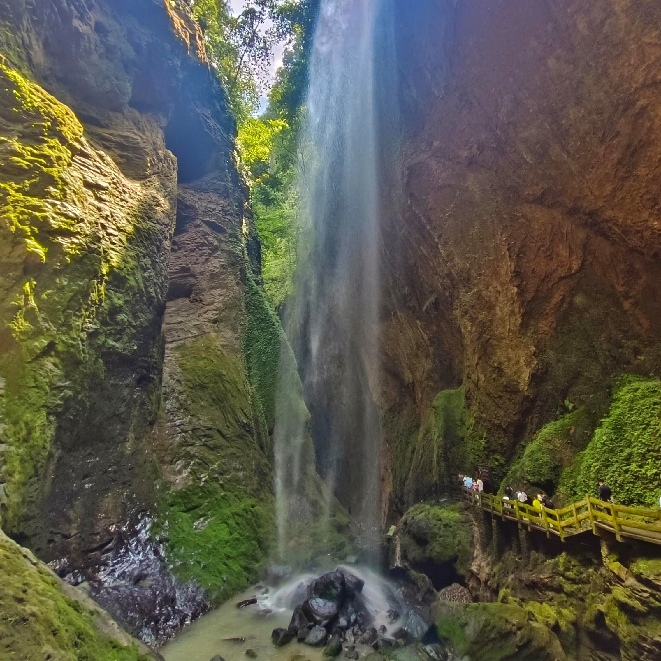重庆旅游2天1晚天生三桥仙女山地缝芙蓉江游船纯玩8人小团无购物