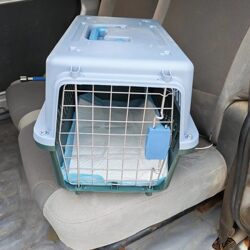 Large Pet Travel Crate with Fence, Breathable Car-Mounted Carrier for Cats, Pet Box Supplies