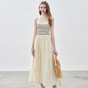 
Nawen 2025 autumn and winter new contrast striped high-waist suspender long skirt fashionable casual temperament niche dress