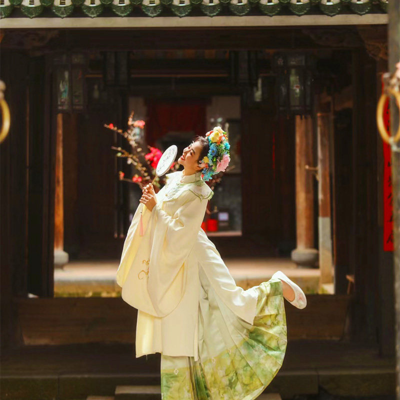 厦门包车旅游包车一日游云水谣漳州南靖土楼泉州东山岛鼓浪屿