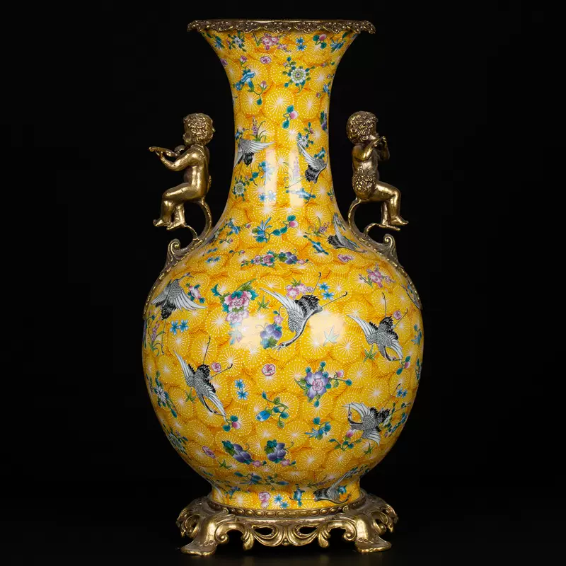 贵夫人铜镶瓷粉彩黄地仙鹤花朵配铜天使奏乐赏