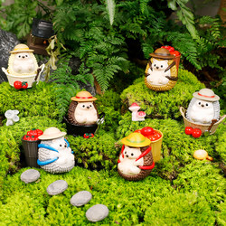 Gule Japan Blue Mountain Cute Harvest Hedgehog Pen Holder Pen Stand Ornament Gacha Birthday Gift