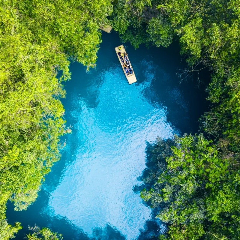 广西南宁河池巴马旅游三门海百鸟岩长寿村百魔洞2天1晚6人小团