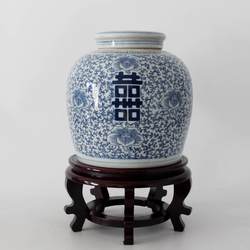Hand-painted happy word jar blue and white ceramic vase desktop new house ornaments flower utensils living room tea room retro storage jar flower arrangement