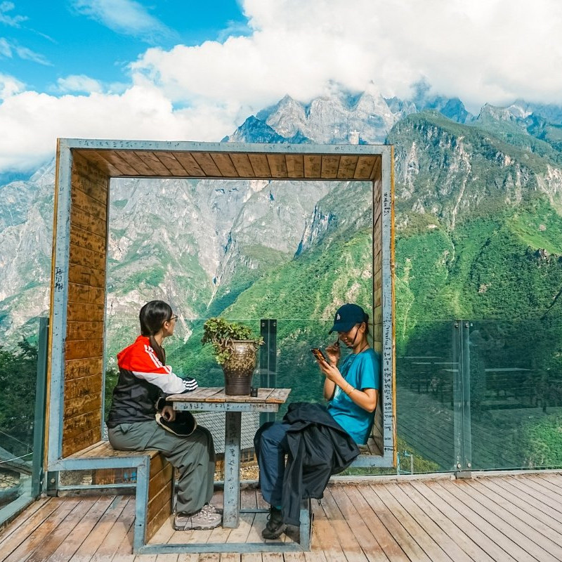 云南虎跳峡高路满天星徒步1日游8人拼车小团户外领队香格里拉旅游