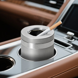 Car Ashtray with Automatic Smoke Extinguishing, High-End, Elegant, Dust-Proof, Premium Feel, In-Car Ashtray