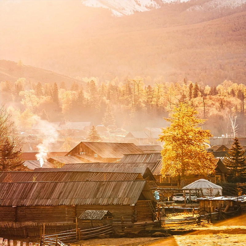 新疆旅游8天7晚纯玩6人小团住禾木景区小木屋无人机航拍赛里木湖