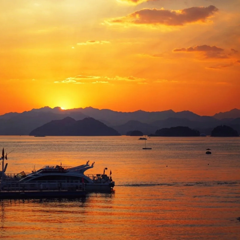 杭州发乌镇千岛湖 梅峰岛-渔乐岛-月光岛三日游 含船游登岛门票