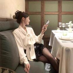 French-Style White Bow Tie Shirt for Women, Spring and Autumn, Petite Acetate Satin Shirt with a Sense of Design, Ribbon Long-Sleeve Top
