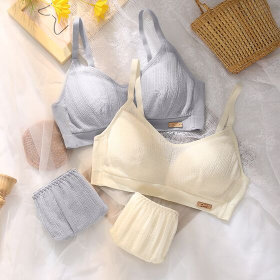 
Tube top bra women's thin J student high school girl small chest push-up no wire bra set to close the breasts summer