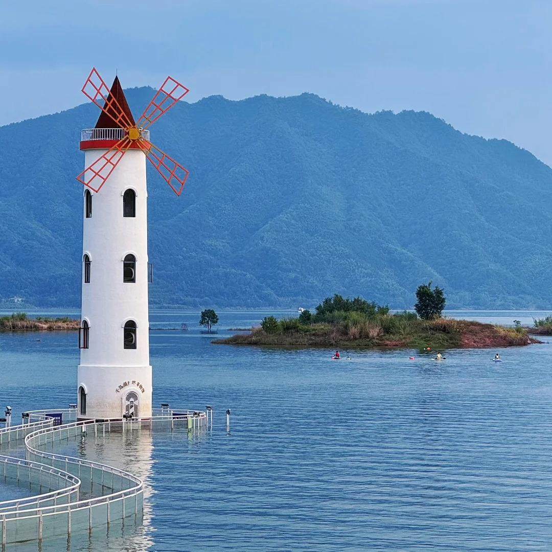 淳安千岛湖中心湖区门票+游船票+岛上自助餐+导游陪同讲解服务