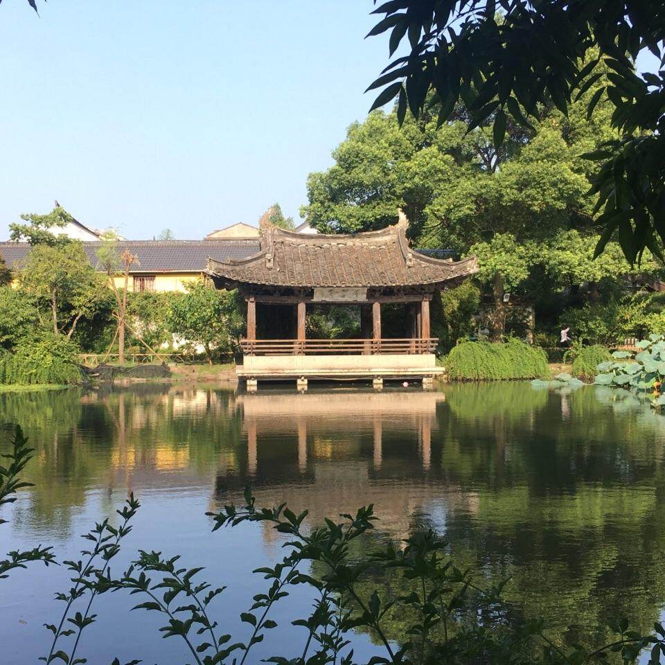 【12人团】绍兴乌篷船体验+鲁迅故里+百草园+三味书屋+沈园+讲解