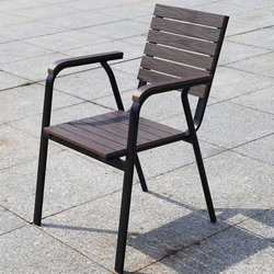 Outdoor tables and chairs villa garden courtyard tables and chairs leisure cafe outdoor balcony anticorrosive wood plastic wood tables and chairs