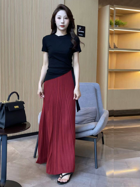 Irregular lace-up top short-sleeved T-shirt for women + red knitted skirt for women summer suit for women 2025 new
