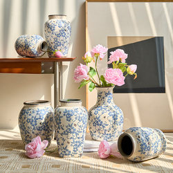 Blue and White Porcelain Vase, Light Luxury, High-End, Retro Jingdezhen Ceramic Ornament, New Chinese Style Living Room Hydroponic Flower Arrangement Vessel