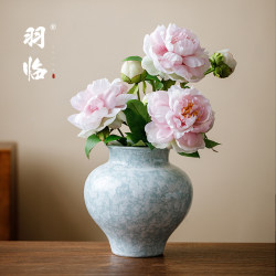 Jingdezhen Chinese-Style Minimalist Light Blue Ceramic Vase for Hydroponic Lotus, Luxurious and High-End Dining Table Ceramic Jar for Dried Flower Arrangements