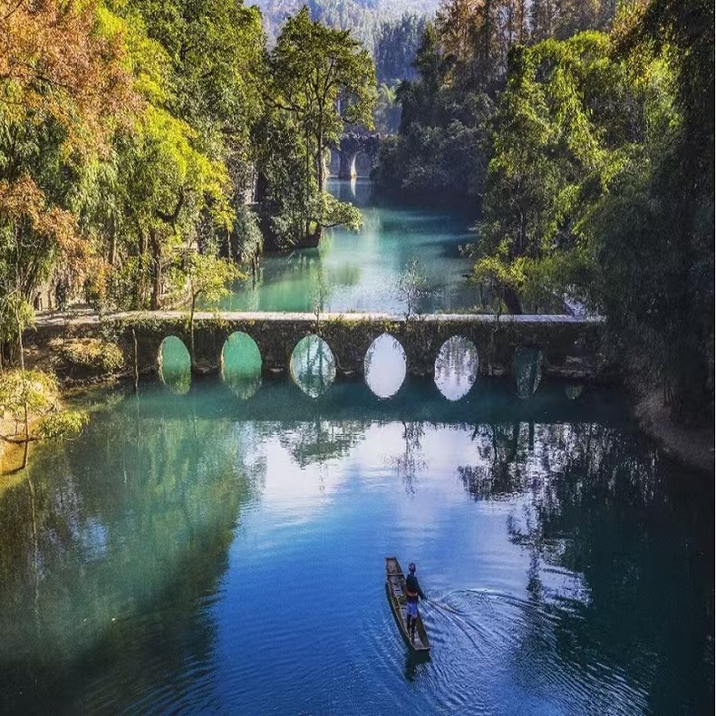 贵州旅游纯玩小七孔黄果树瀑布天星桥西江千户苗寨青岩古镇五日游