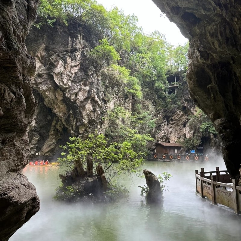 贵阳青岩古镇+天河潭景区私家团含门票包车游上门接送独立出行
