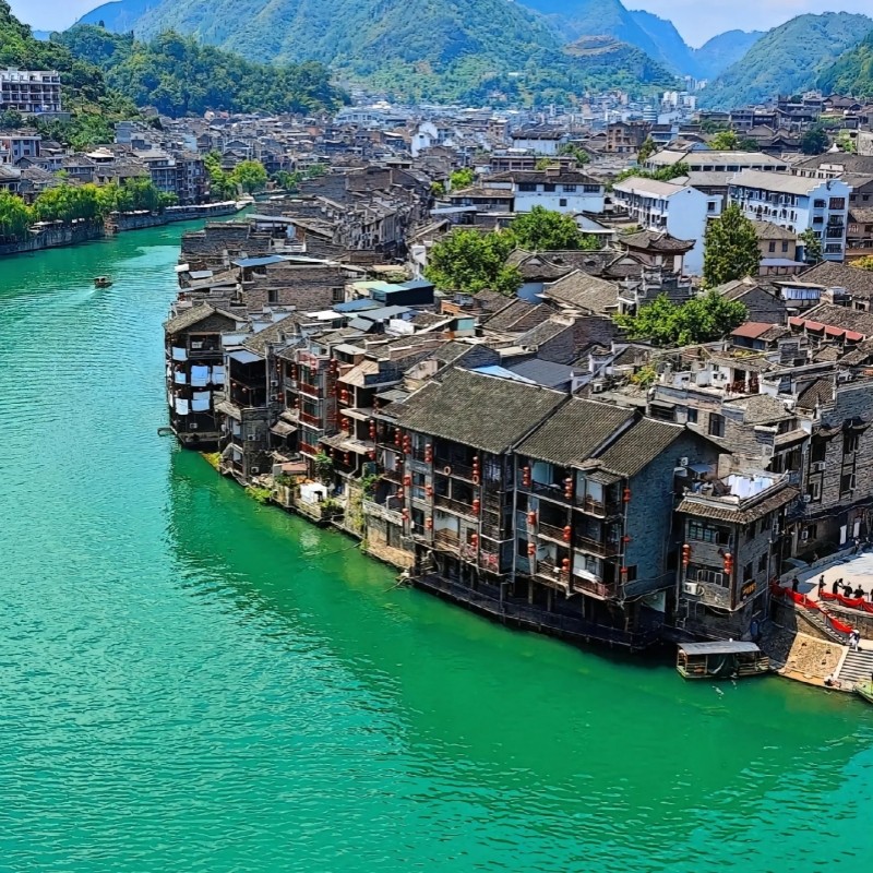 贵州镇远古城一日游贵阳出发私家团包车游上门接送独立成团