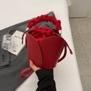
Petal bag women's bag new red wedding bag niche design vegetable basket bucket bag fashionable shoulder crossbody bag drawstring