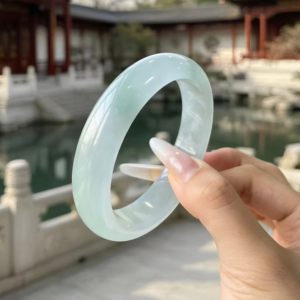 
The most popular item 'Onyuki Series' Burmese ice type jade jade bracelet with high-end solid color Jurchen jade treatment