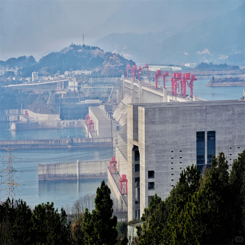 【16人vip小团】湖北武汉+宜昌三峡4日游 登黄鹤楼+省博 两坝一峡