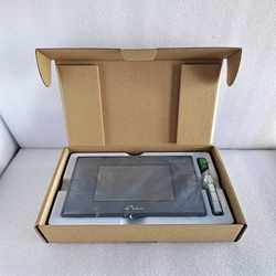 Kinco 5.6inch Mt4300Ce Touch Screen, in Very Good Condition, with Packaging, Functional and Suitable for Use