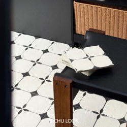 Cream-Colored Vintage-Style Black and White Patterned Tiles for Bathroom Balcony, 300mm Floor Tiles, Non-Slip Tiles for Homestay, Dining, and Commercial Spaces