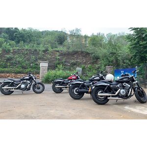 
Benda Jinjila modified two-out-two into a deep, thick and broken sound