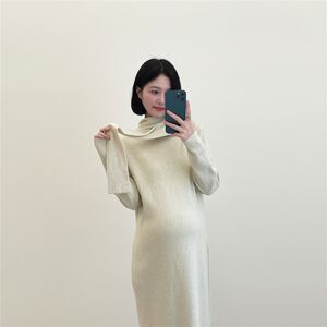 
Designed ribbon maternity dress women's autumn and winter loose mid-length high-end half-high collar knitted dress