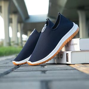 
New men's shoes, men's casual sports shoes, fly-knit breathable running shoes, popular shoes for men, cross-border wholesale, trendy shoes for men