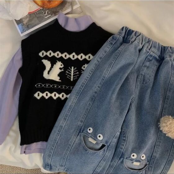 Children's cartoon jeans autumn clothing 2024 new boy casual pants cartoon cartoon girl trousers fashionable spring and summer
