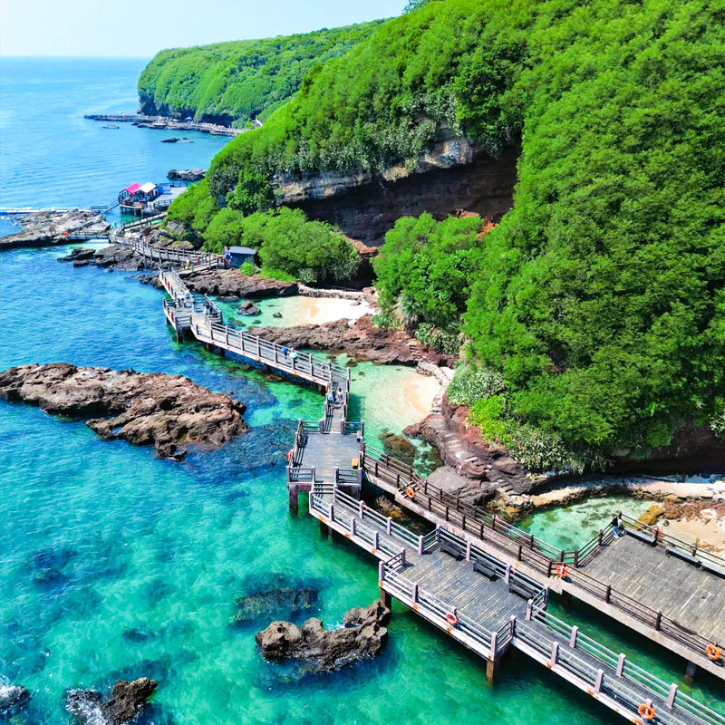 广西南宁崇左北海涠洲岛8人小团纯玩6日游德天瀑布古龙山明仕六日