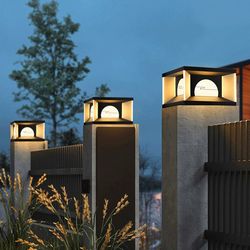 Solar column head lamp, simple modern column lamp, outdoor waterproof gate lamp, villa courtyard fence lamp, garden lamp