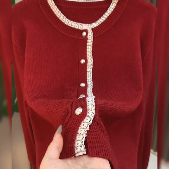 French lace splicing red knitted cardigan for women autumn new style foreign style age-reducing slightly fat mm versatile sweater