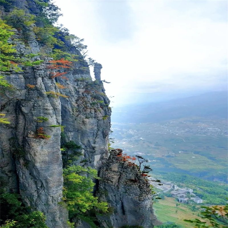 恩施旅游6天 恩施大峡谷屏山峡谷宣恩腾龙洞大清江悬浮之旅真纯玩