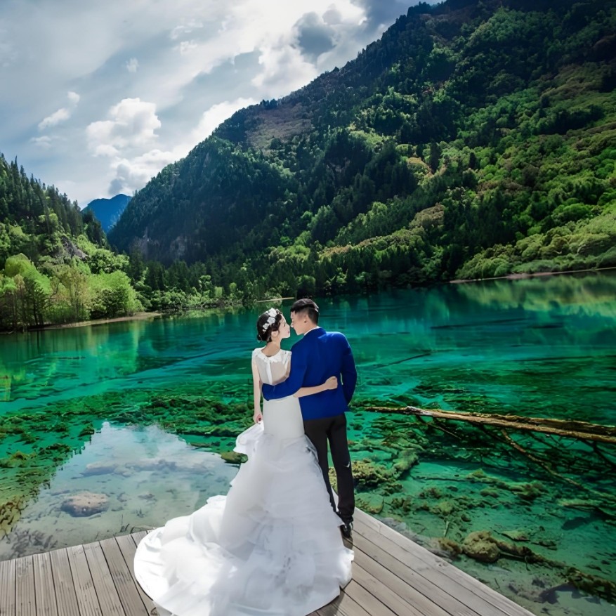 重庆成都九寨沟六日游 川渝连线九寨沟黄龙6天5晚跟团可选20人团