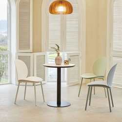 Simple and casual dining milk tea shop table and chair combination cafe dessert creative internet celebrity dining chair meeting negotiation chair
