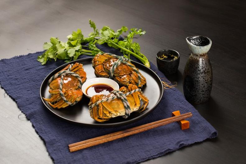 大闸蟹怎么吃，看完你就明白了(图2)