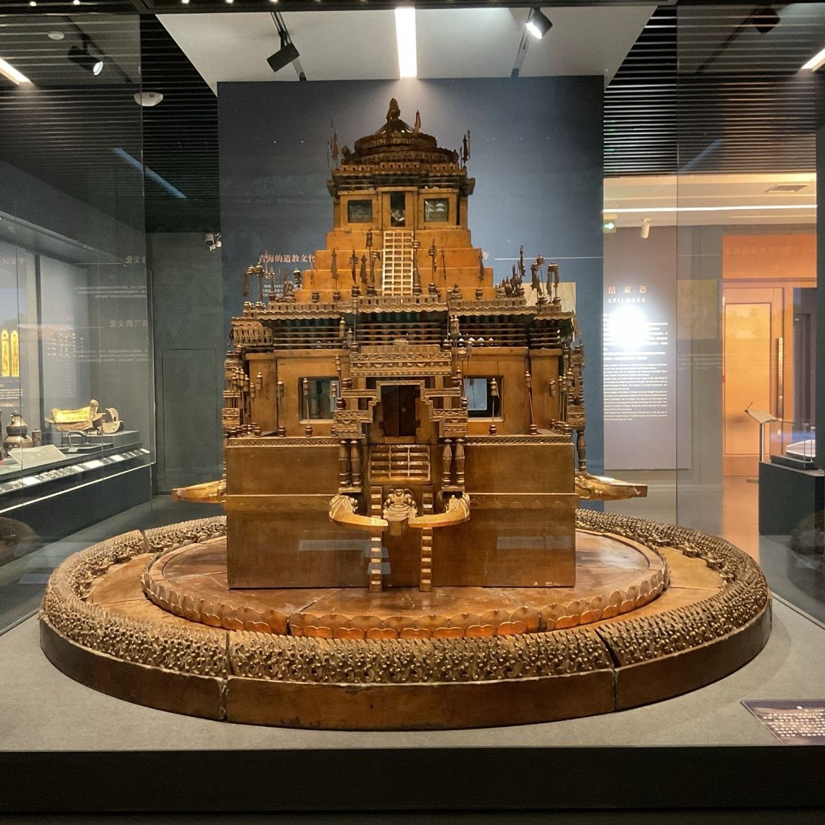 青海西宁2天1晚跟团游 青海省博物馆+藏文化博物院+塔尔寺