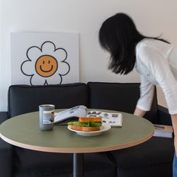 Lifting round table hydraulic movable sofa side several small round table bed side table lifting small coffee table coffee table