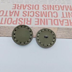 High -grade stepping on the line buttons, all woolen woolen coats, fur fashion men's and women's jacket button, round leather buckle