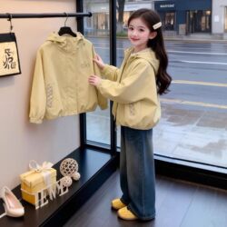 Girls' Outwear Spring 2026 New Style Kidsren's Fashionable Kidsren's Clothing Jacket Clothes Girls Spring & Fall Hooded Tops