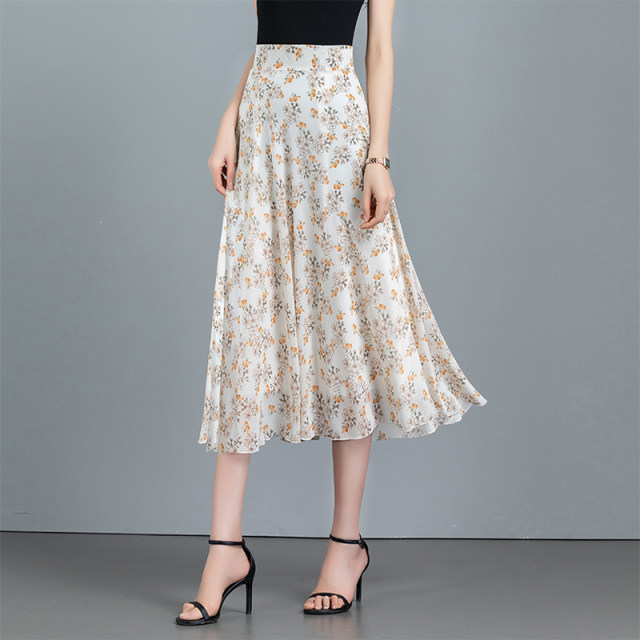 Floral skirt for women summer 2025 new mid-length versatile high waist large size large sway chiffon slimming A-line mid-skirt