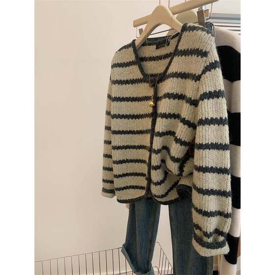 Korean style contrast striped horn button sweater cover for women's outerwear autumn and winter wide loose knitted cardigan SPP00116 design