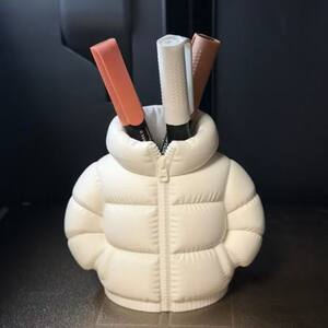
Down jacket novelty abstract desktop pen holder student stationery gift sewing DIY materials, tools and finished products