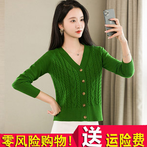 
V-neck short small sweater jacket for women in autumn and winter thickened 2022 new style retro twisted knitted cardigan