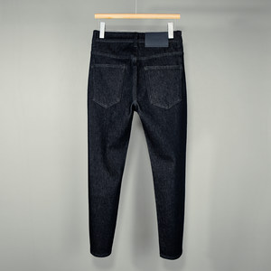 
Soft cowboy-style nine-point jeans for men, premium black lyocell four-way stretch, fade-resistant, slim-fit petite pants